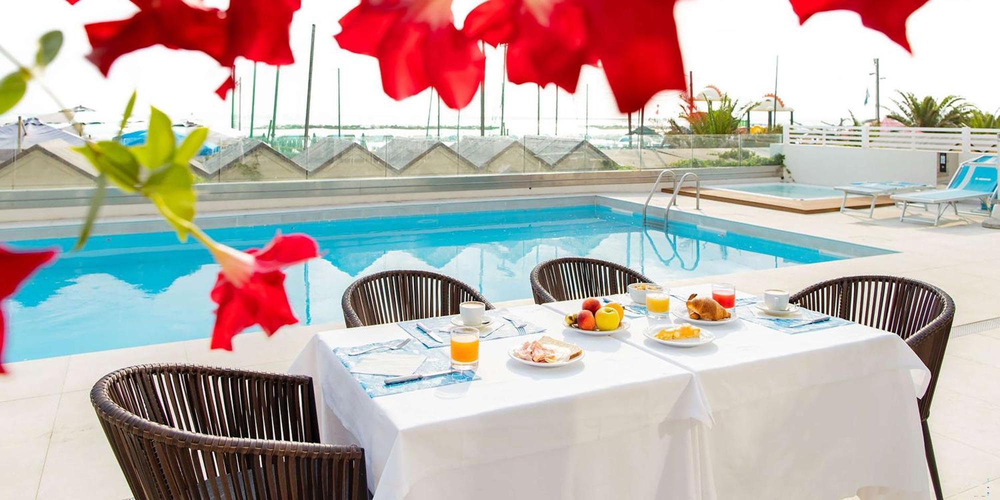 Hotel Bellevue Pesaro Eksteriør billede