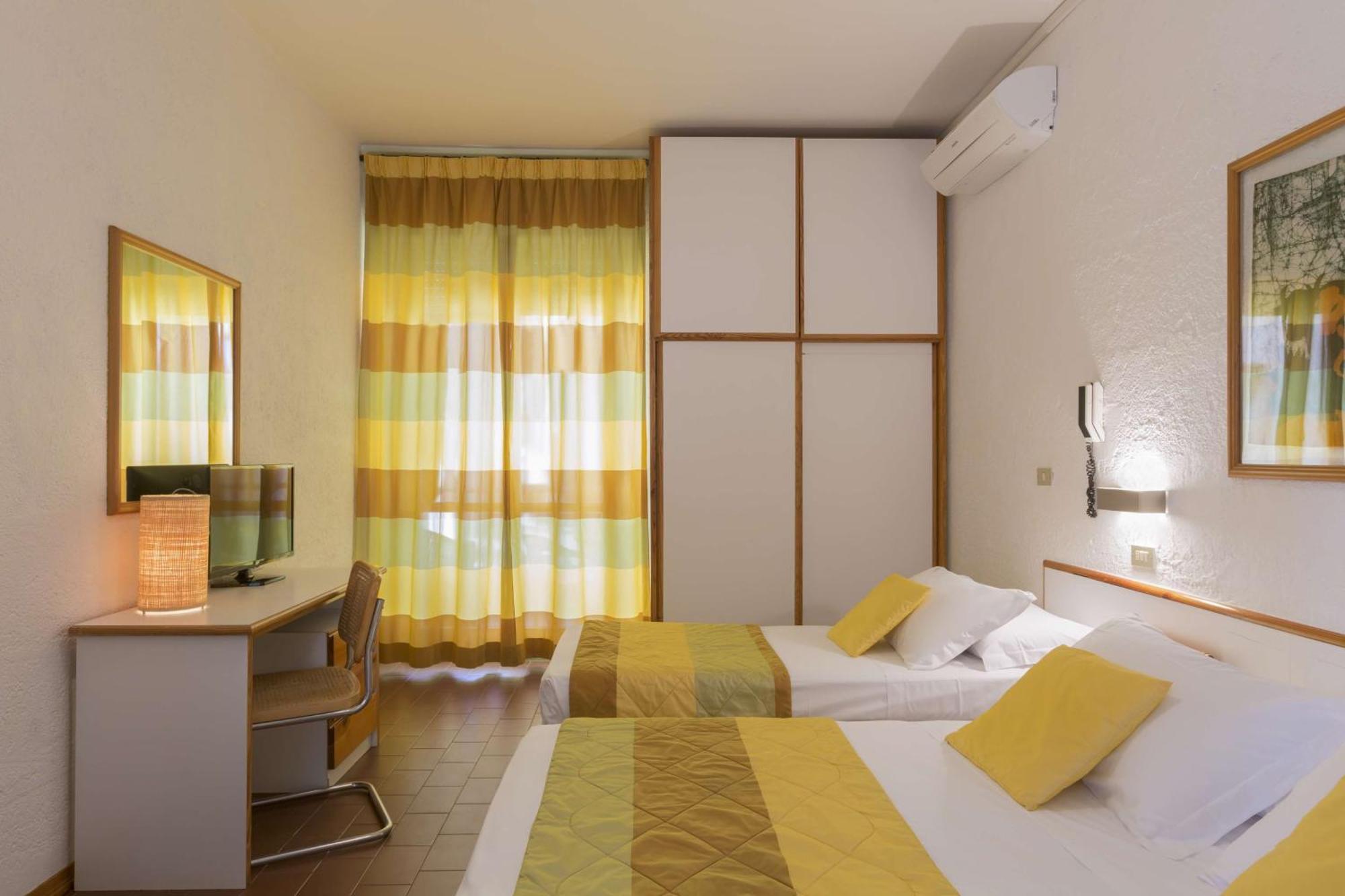 Hotel Bellevue Pesaro Eksteriør billede
