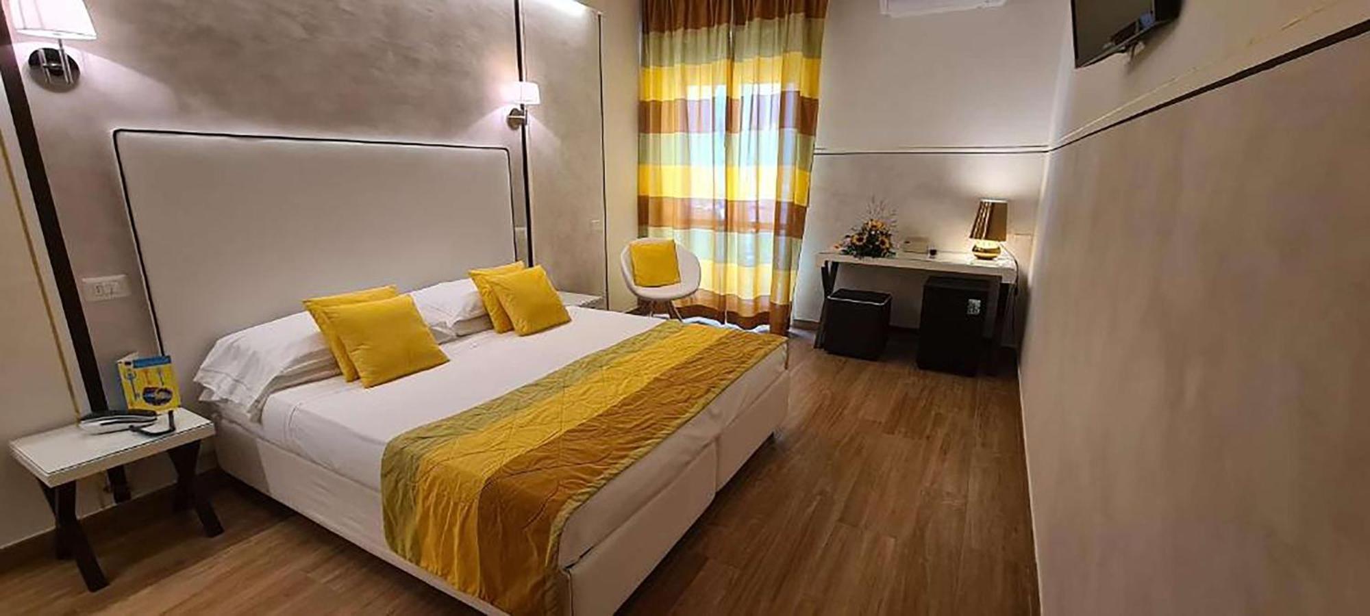 Hotel Bellevue Pesaro Eksteriør billede