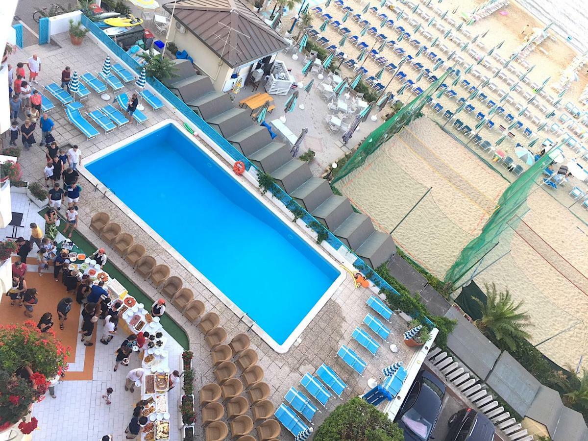 Hotel Bellevue Pesaro Eksteriør billede